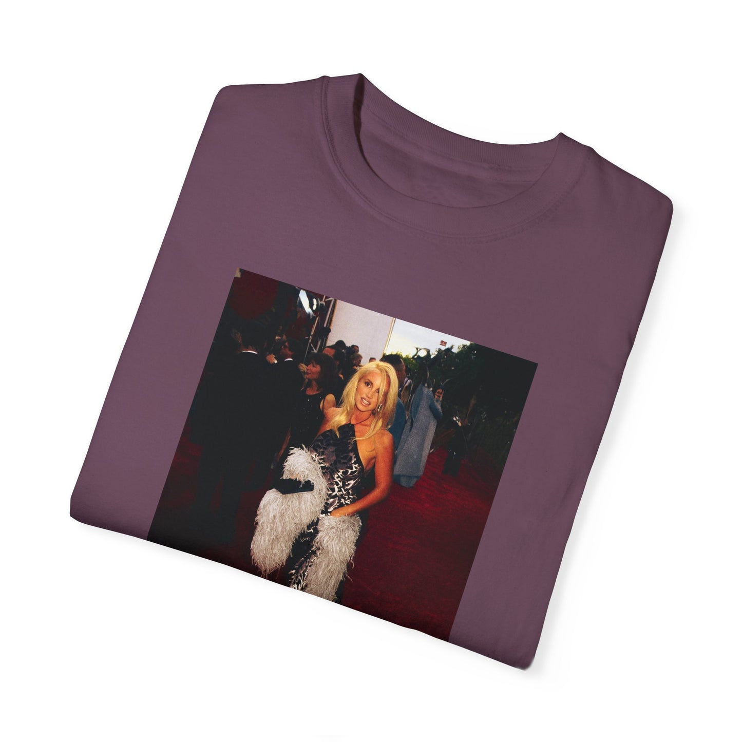 "RED CARPET" Camille Grammer | Comfort Colors T-Shirt