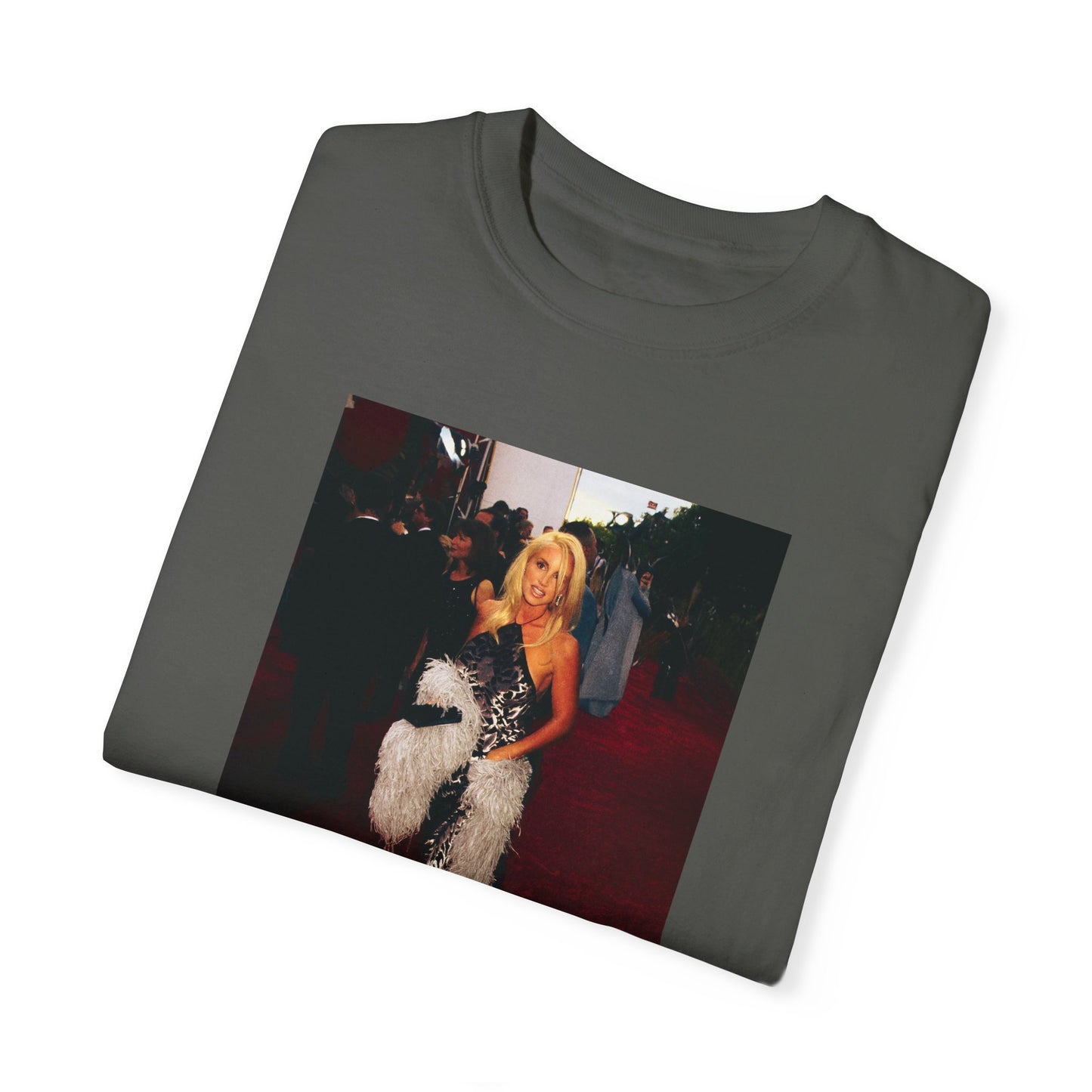 "RED CARPET" Camille Grammer | Comfort Colors T-Shirt