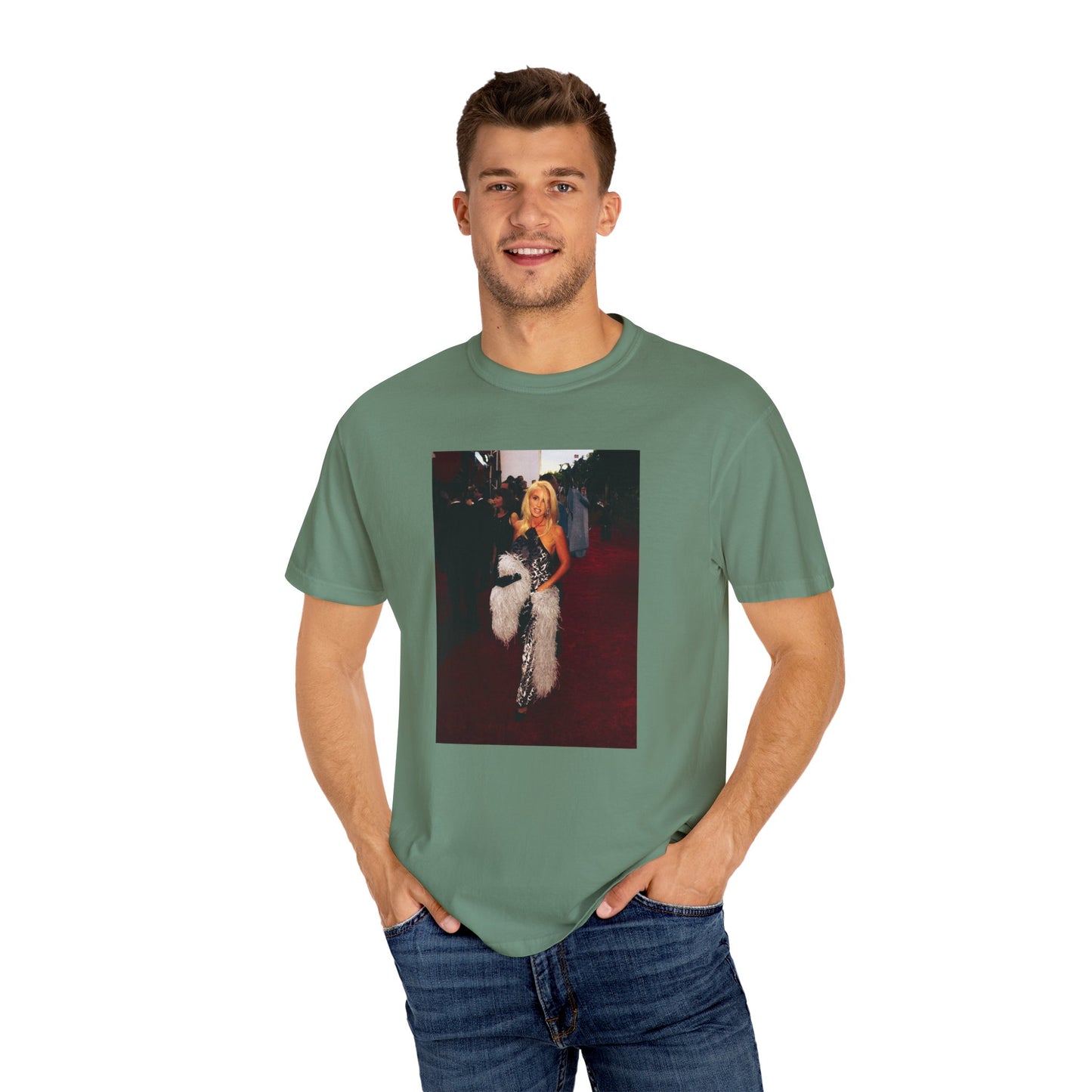 "RED CARPET" Camille Grammer | Comfort Colors T-Shirt