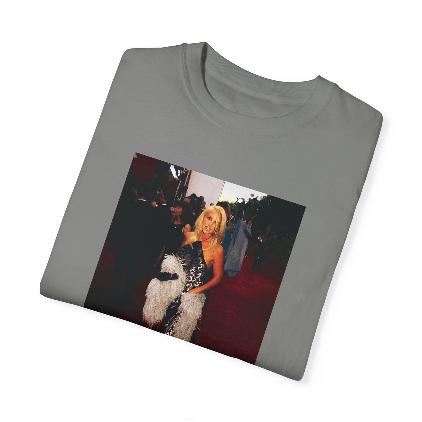 "RED CARPET" Camille Grammer | Comfort Colors T-Shirt