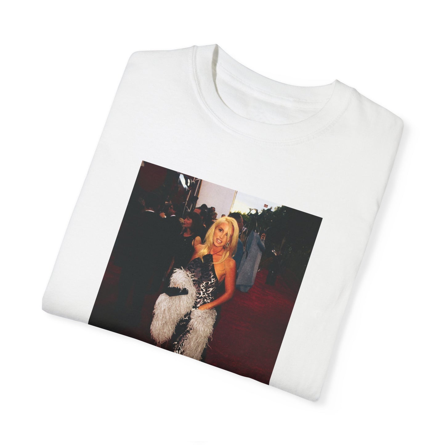 "RED CARPET" Camille Grammer | Comfort Colors T-Shirt