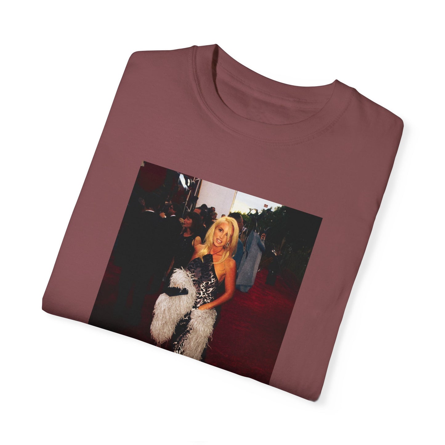 "RED CARPET" Camille Grammer | Comfort Colors T-Shirt