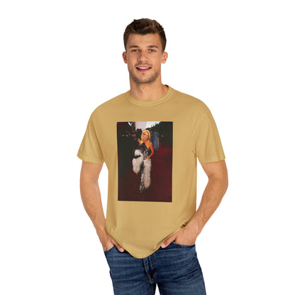 "RED CARPET" Camille Grammer | Comfort Colors T-Shirt