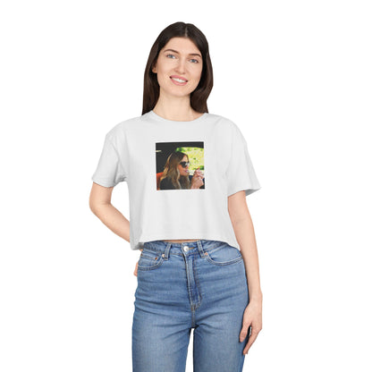 SMOKIN' DORIT | RHOBH Cropped T-Shirt