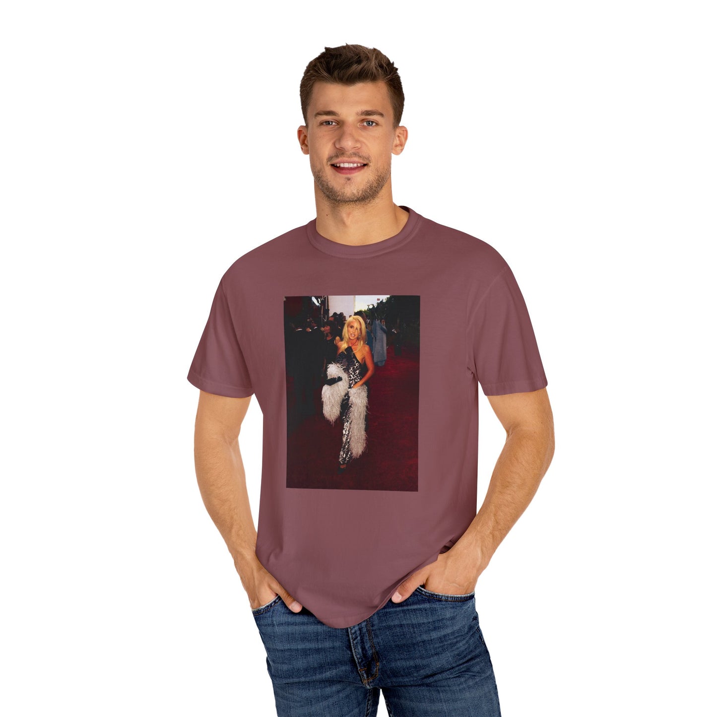 "RED CARPET" Camille Grammer | Comfort Colors T-Shirt